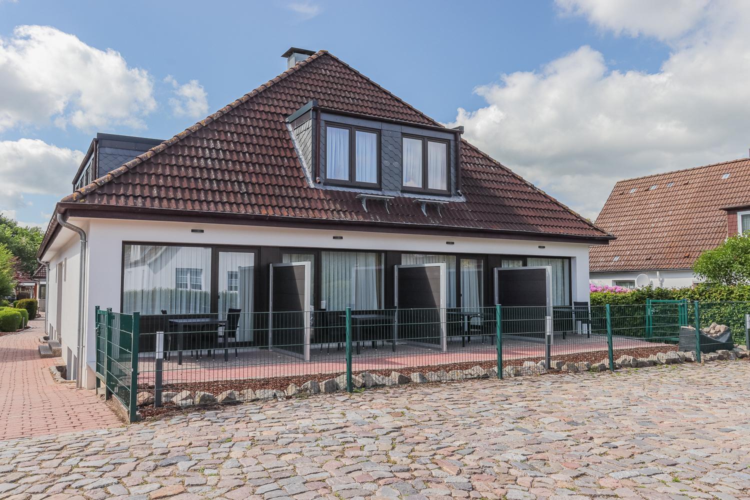 Ostsee Strandoase: Moderne Mit Sonnenterrasse *