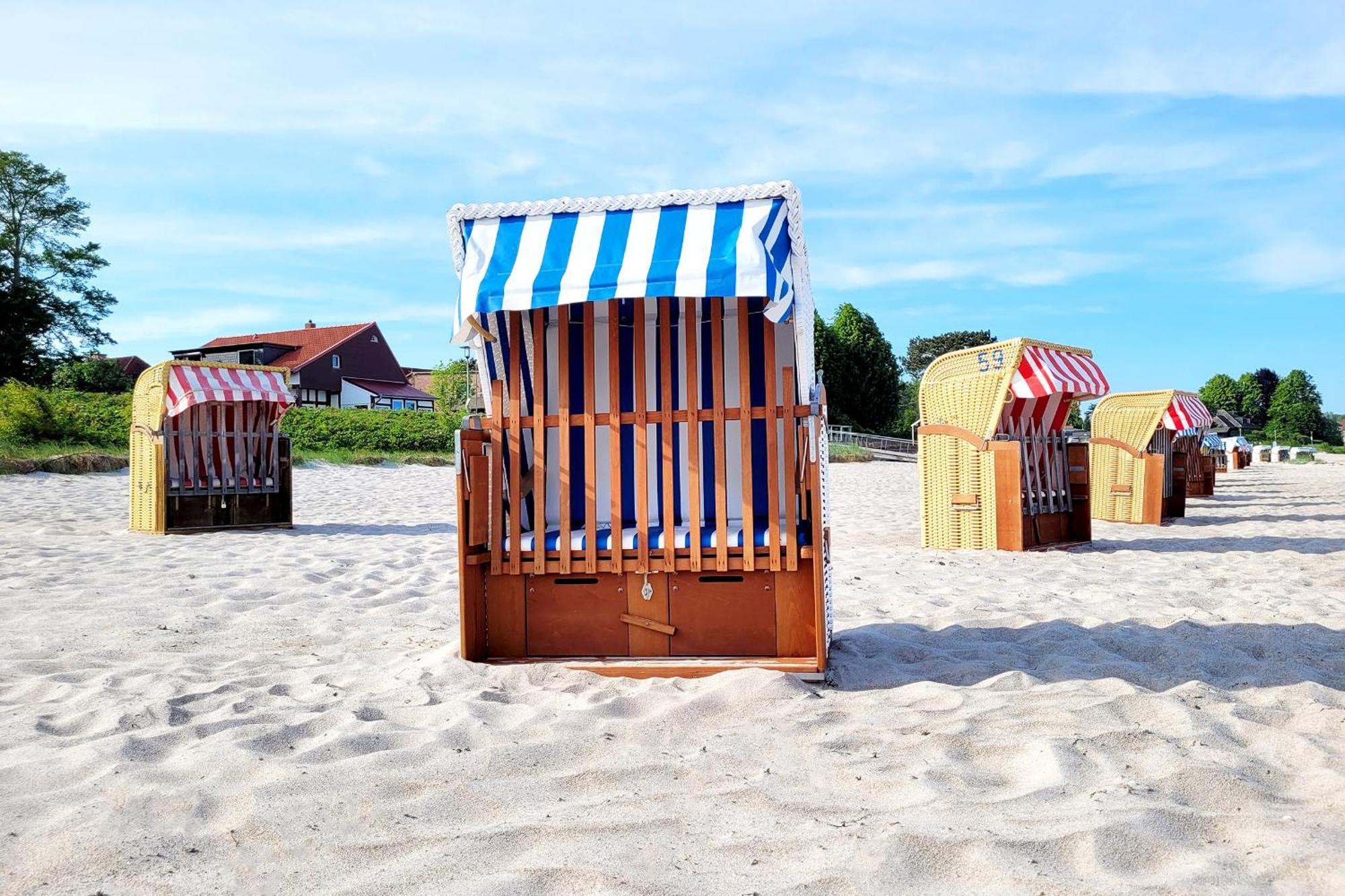 Ostsee Strandoase: Moderne Mit Sonnenterrasse * Scharbeutz